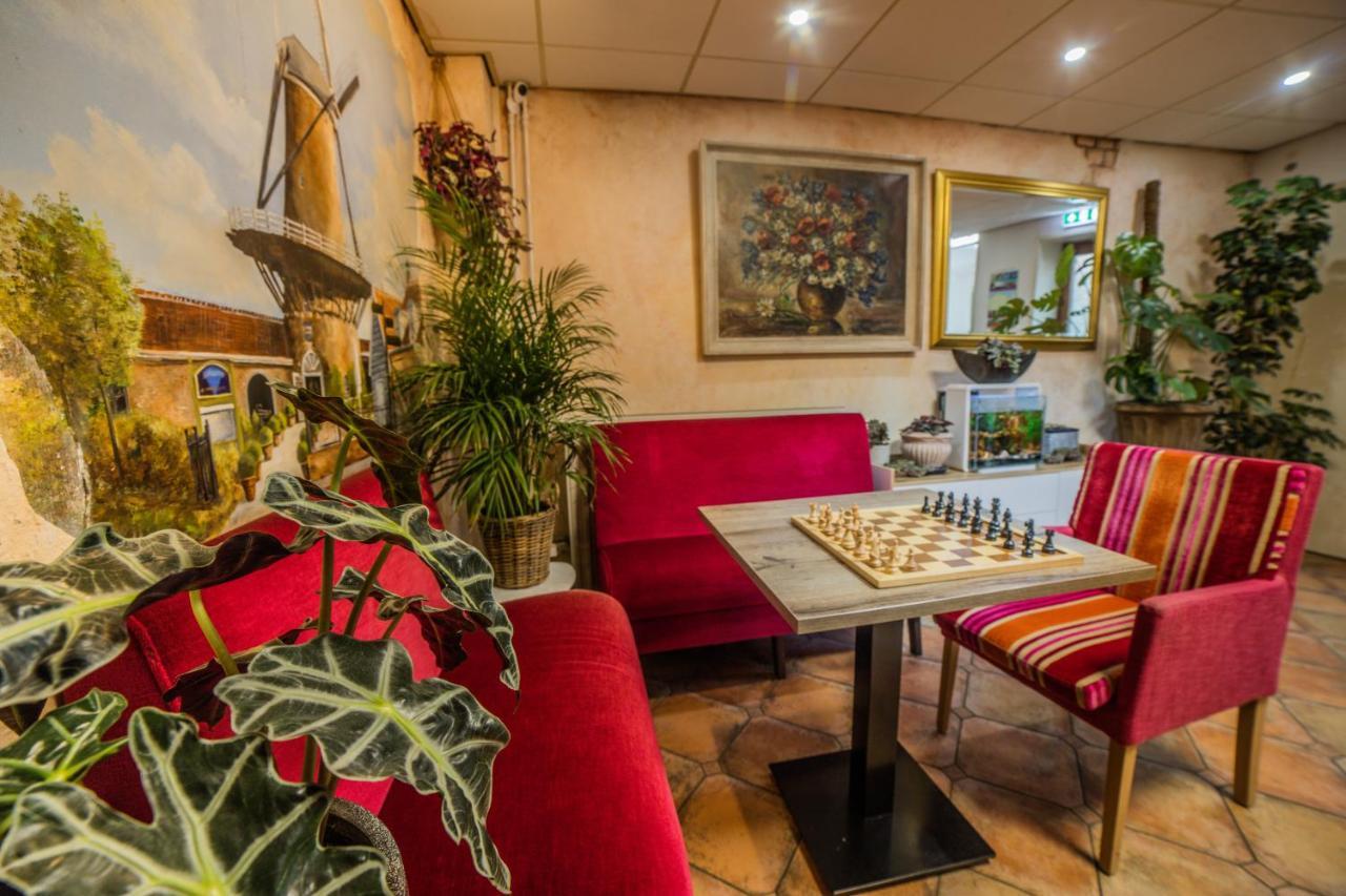 Hotel Le Provencal สเลาส์ ภายนอก รูปภาพ