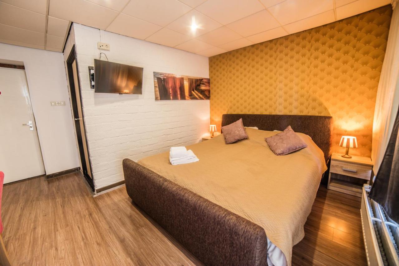 Hotel Le Provencal สเลาส์ ภายนอก รูปภาพ
