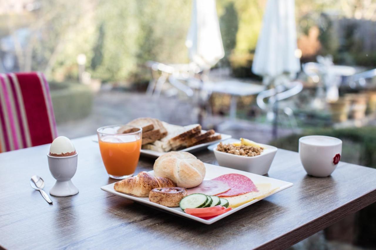Hotel Le Provencal สเลาส์ ภายนอก รูปภาพ