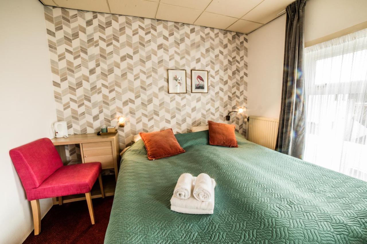 Hotel Le Provencal สเลาส์ ภายนอก รูปภาพ